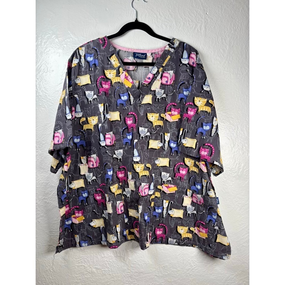 Tafford Scrub Top Womens 3XL Grey Pink Cat Vet Tech Pediatric Nurse Healthcare